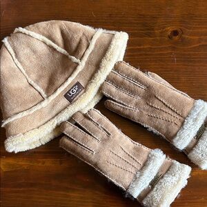 UGG Tan and Cream Gloves and Hat Set